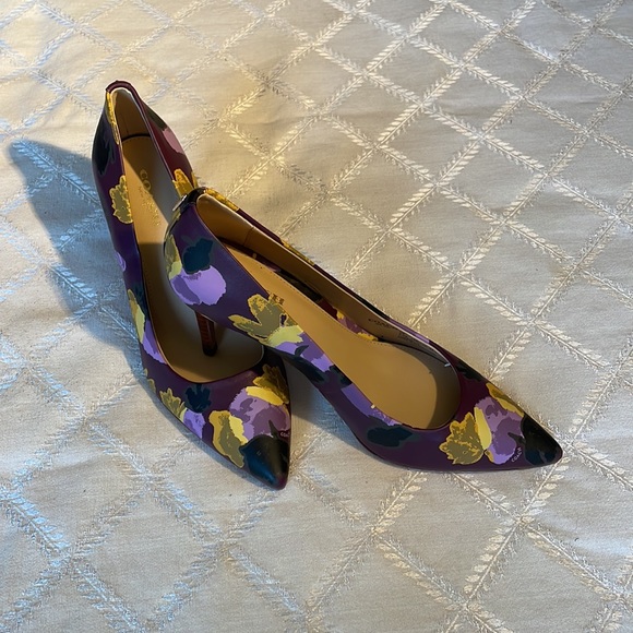 Coach Floral Leather Pump, new - Picture 3 of 12